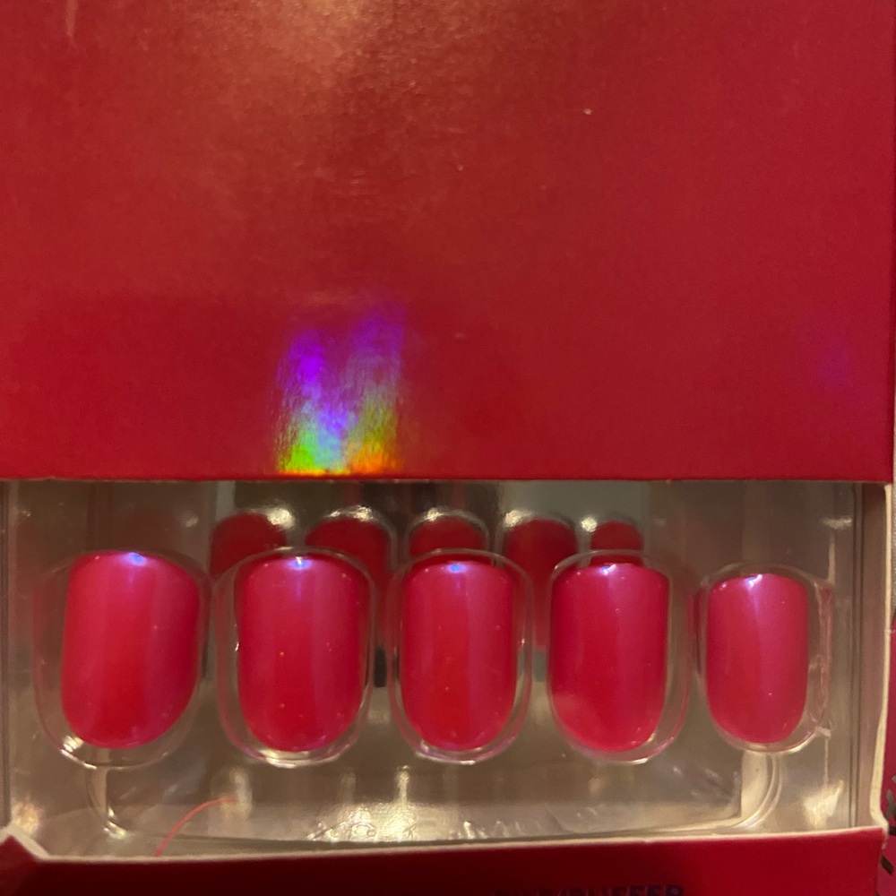 Elegant Pink Press-On Nails